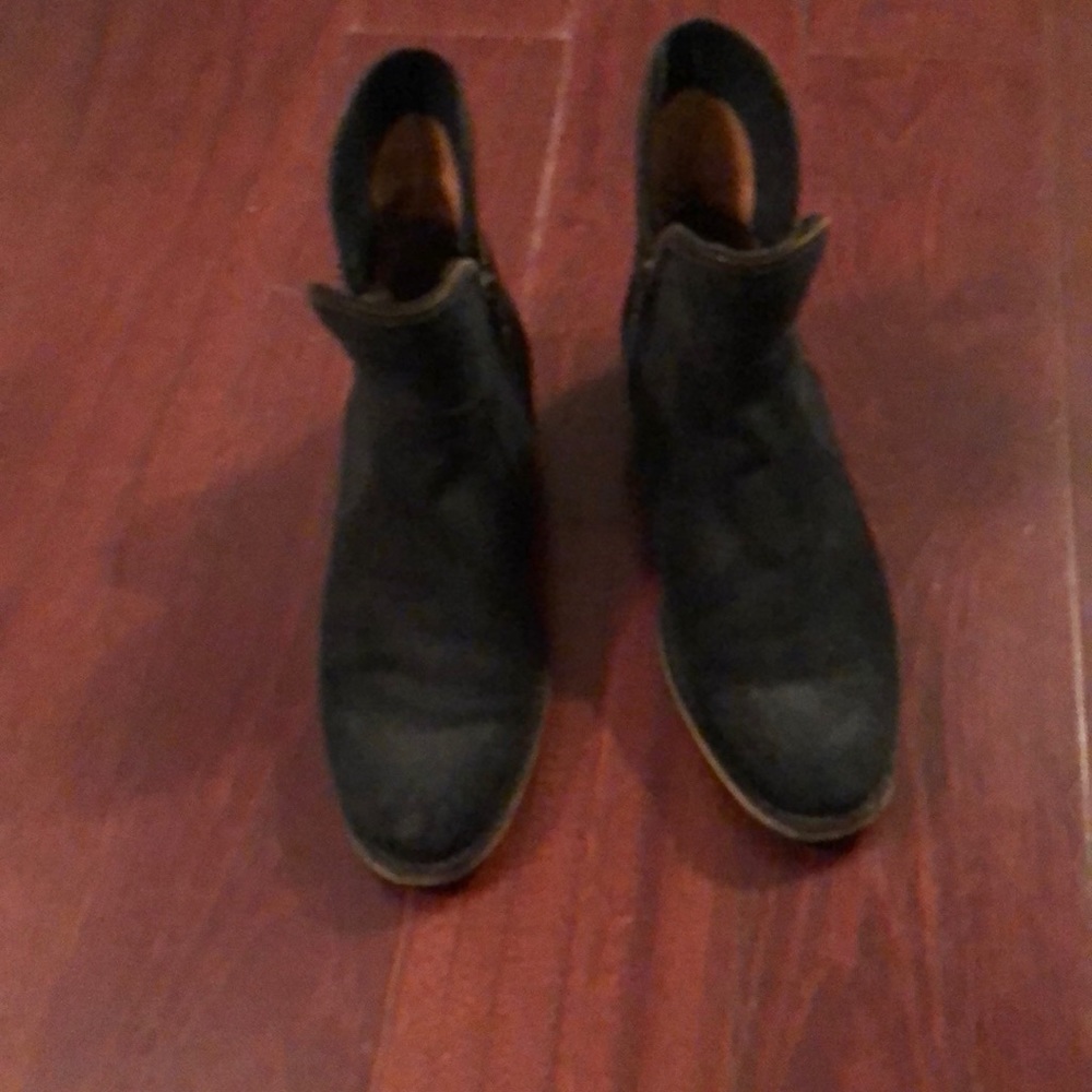 VGUC Bronx Black Suede Booties Size 38
